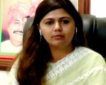 201411061732333655_Woman-Who-Sold-Mangal