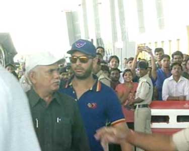 201505082251427939_Disaster-averted-narr