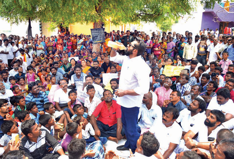 தூத்துக்குடியில் ஸ்டெர்லைட் ஆலைக்கு எதிரான போராட்டத்தில் சரத்குமார் பங்கேற்பு