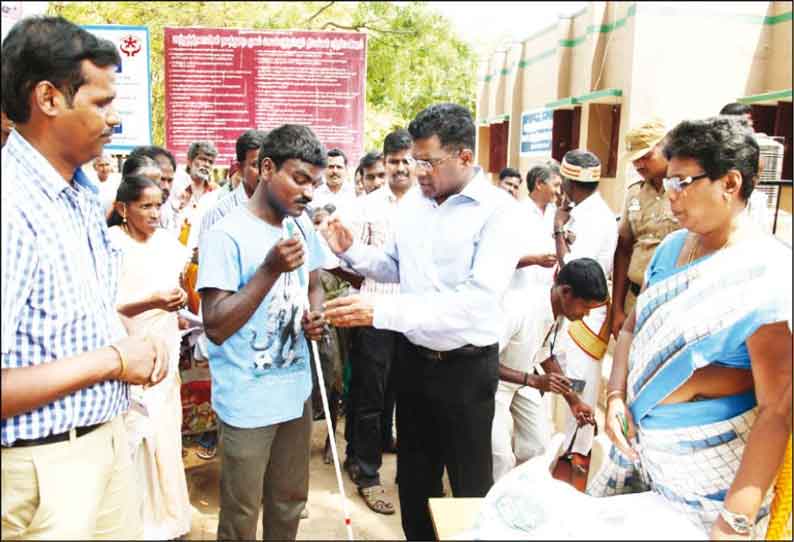 கரிகாத்தூர் பகுதியில் மணல் கொள்ளையை தடுக்க வேண்டும் குறைதீர்வு நாள் கூட்டத்தில் பொதுமக்கள் கோரிக்கை