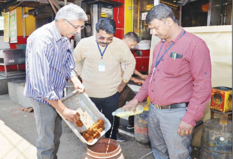 ஊட்டியில் அதிகாரிகள் அதிரடி சோதனை: காலாவதியான இறைச்சியை ஓட்டல்களில் சமைத்து விற்பனை செய்தது கண்டுபிடிப்பு