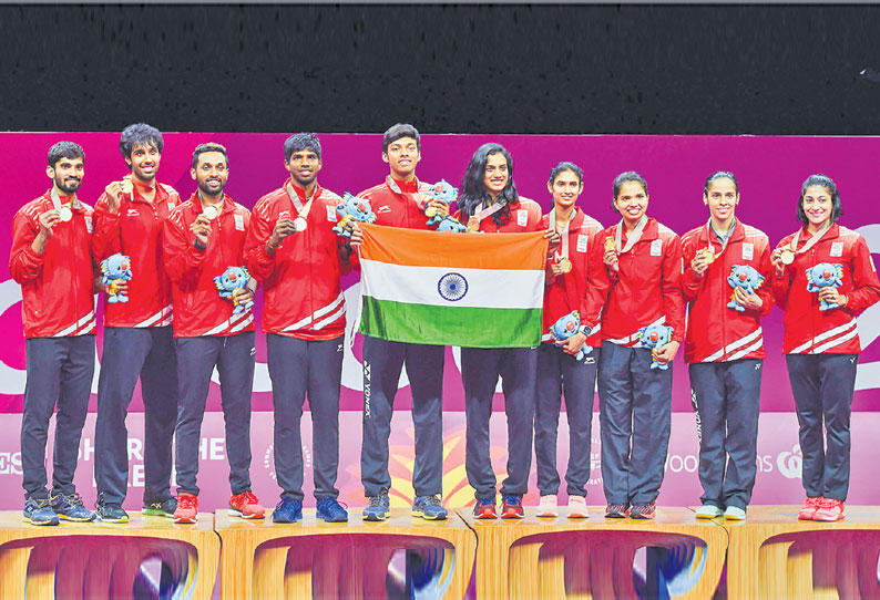 பேட்மிண்டன் போட்டியில் இந்திய ஆண்கள் அணியும் தங்கம் வென்றது