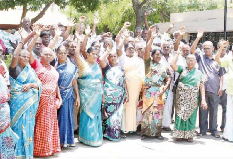 ஓய்வு பெற்ற அரசு போக்குவரத்து கழக தொழிலாளர்கள் ஆர்ப்பாட்டம்