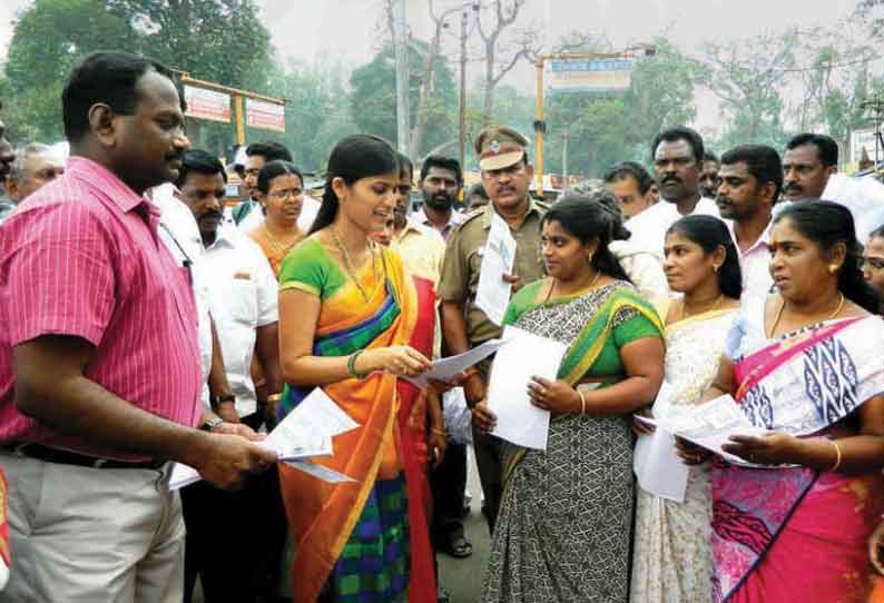 ஏற்காட்டில் கலெக்டர் ரோகிணி ஆய்வு