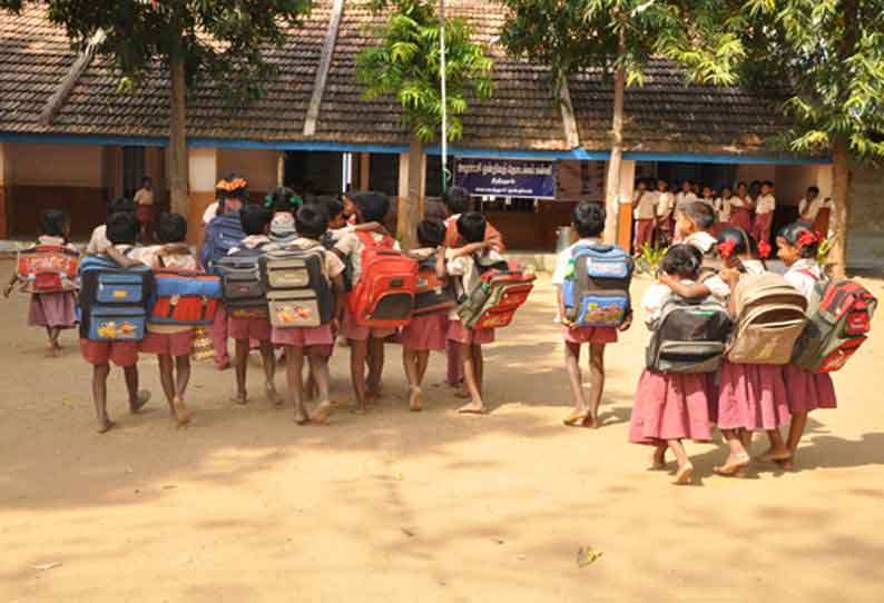 அரசு பள்ளிகளில் மாணவர்களை சேர்க்கக்கோரி பிரசாரம்