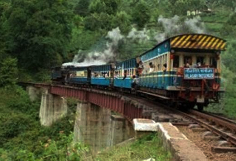 கோடை விடுமுறையையொட்டி மேட்டுப்பாளையம் - குன்னூர் இடையே கூடுதல் மலைரெயில்