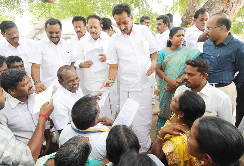 காவிரி ஆற்றில் உயர்மட்ட பாலம் விரைவில் அமைக்கப்படும் தம்பிதுரை, அமைச்சர் விஜயபாஸ்கர் தகவல்