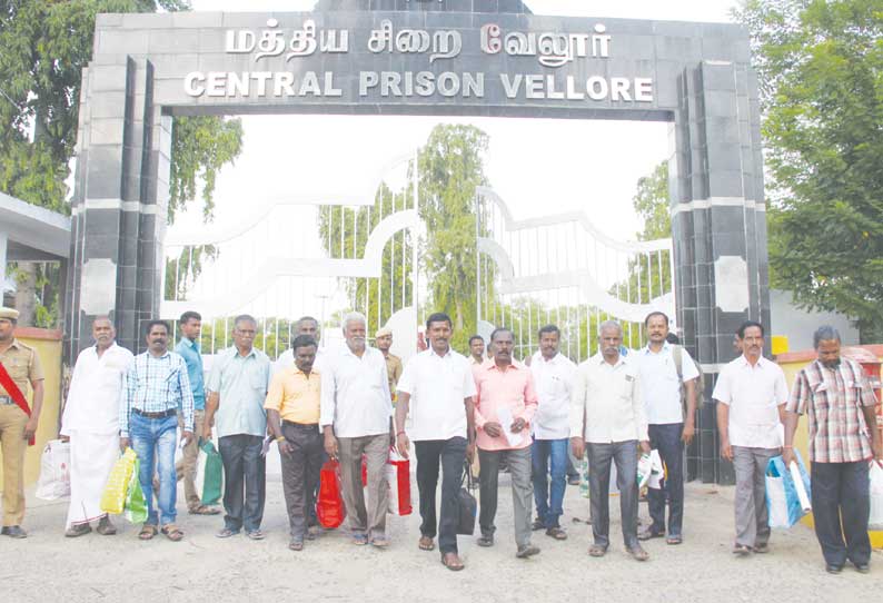 வேலூர் ஜெயிலில் இருந்து மேலும் 24 பேர் விடுதலை