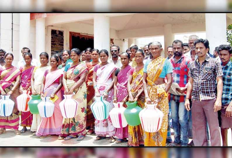 வேடசந்தூர் ஒன்றிய அலுவலகத்தை குடிநீர் கேட்டு பொதுமக்கள் முற்றுகை