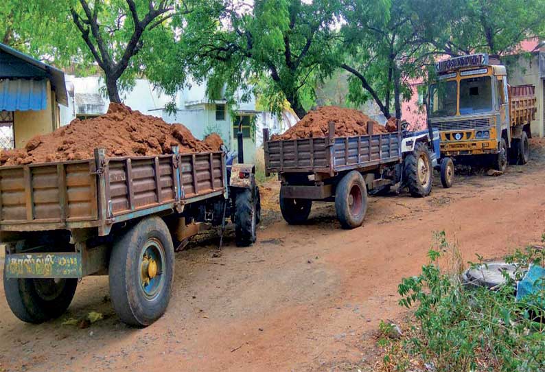 பேரையூர் தாலுகாவில் தொடரும் கனிமவள கொள்ளை: நடவடிக்கை எடுக்க விவசாயிகள் வலியுறுத்தல்