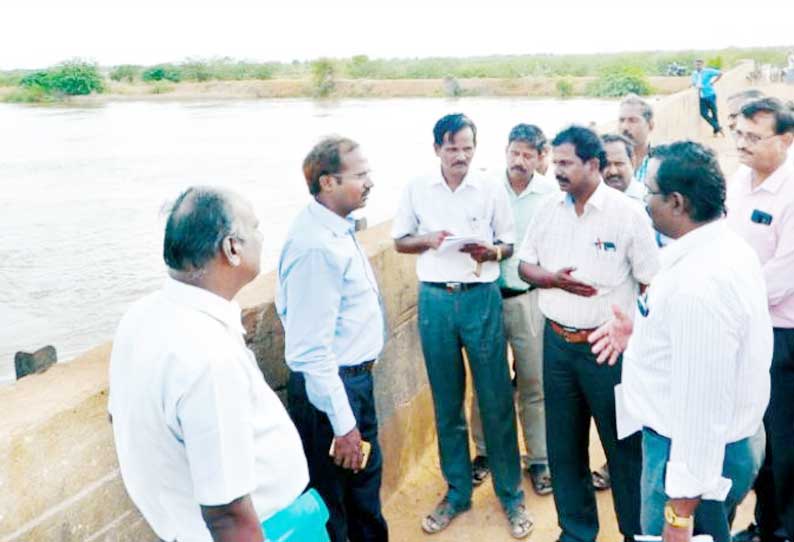 கல்லணைக்கால்வாயில் தண்ணீர் செல்வதை கலெக்டர் ஆய்வு