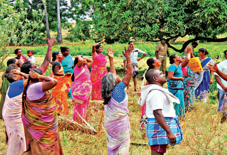 திருப்பரங்குன்றம் அருகே துணைக்கோள் நகரம் அமைக்க நிலத்தை கையகப்படுத்தியதால் விவசாயிகள் போராட்டம்