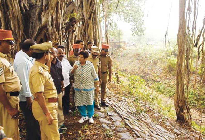 ஏரி, வாய்க்கால்களை தூர்வார அதிகாரிகளுக்கு கவர்னர் கிரண்பெடி உத்தரவு