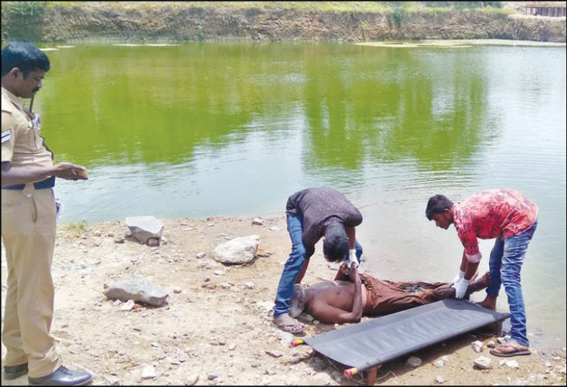 தோண்டப்பட்ட குழியில் தேங்கி நின்ற தண்ணீரில் விழுந்த தொழிலாளி பரிதாப சாவு