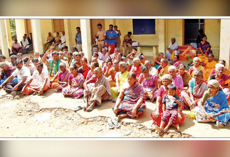 கோவில்பட்டி உதவி கலெக்டர் அலுவலகத்தை பொதுமக்கள் முற்றுகை டாஸ்மாக் கடையை அகற்ற கோரிக்கை