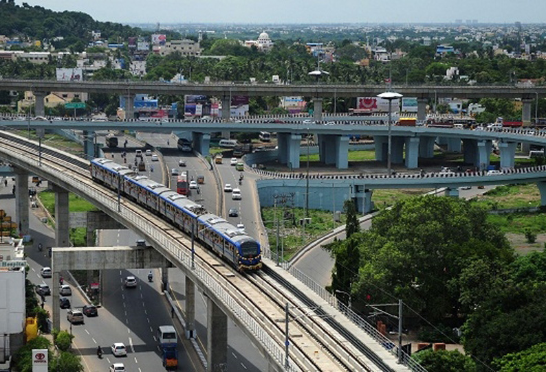 மெட்ரோ ரெயில் மூலம் தேனாம்பேட்டை - வண்ணாரப்பேட்டை இடையே நள்ளிரவில் சோதனை ஓட்டம்