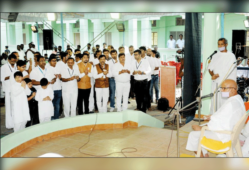 90 துறவிகளுடன் ஜெயின் குரு ஆச்சார்யா மஹாஷ்ரமண், திருவண்ணாமலைக்கு வருகை 3 நோக்கங்கள் குறித்து உறுதிமொழி ஏற்பு