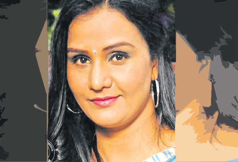 வலைத்தளத்தில் அவதூறு: நடிகை போலீசில் புகார்