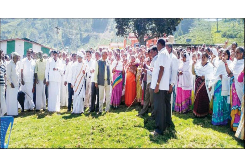 மஞ்சூர் அருகே 3 மணி நேரம் ஆர்ப்பாட்டம் நடத்திய விவசாயிகள்