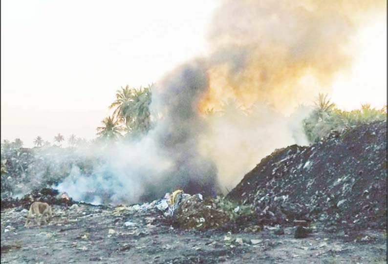 குப்பைக்கிடங்கில் அடிக்கடி எரியும் தீயால் சுகாதார சீர்கேடு நடவடிக்கை எடுக்க கோரிக்கை