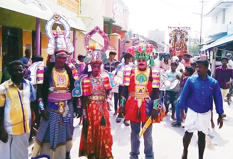 போளூர், வேட்டவலம், கண்ணமங்கலத்தில் மயானக்கொள்ளை திருவிழா