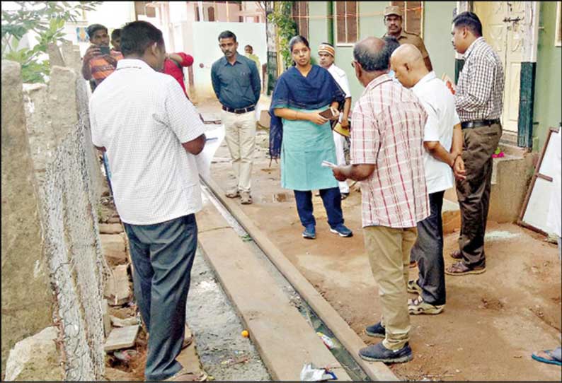 ஆண்டிப்பட்டி பேரூராட்சி பகுதியில் சுத்திகரிக்கப்பட்ட குடிநீர் வினியோகம் செய்யப்படுகிறதா? கலெக்டர் திடீர் ஆய்வு