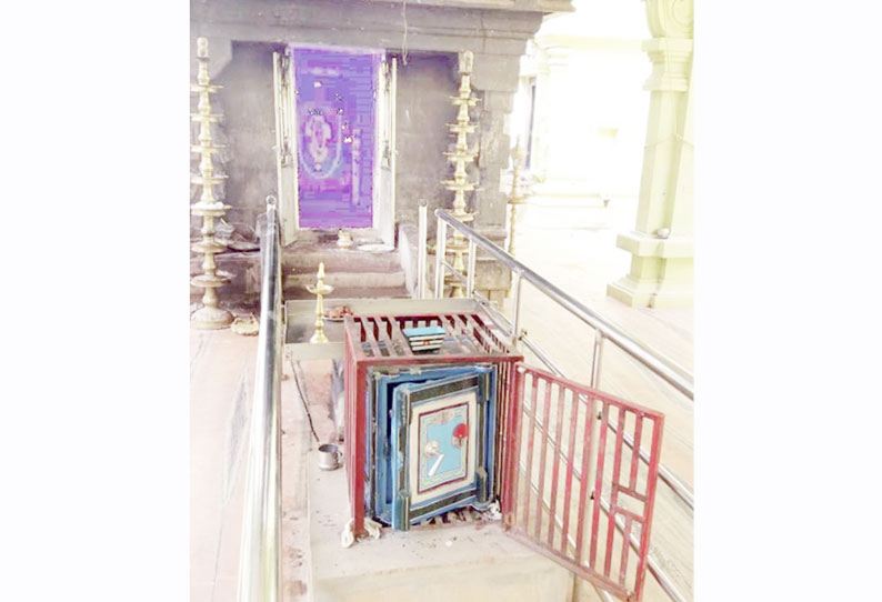 மேலகிருஷ்ணன்புதூரில் அம்மன் கோவிலில் உண்டியல் பணம் கொள்ளை