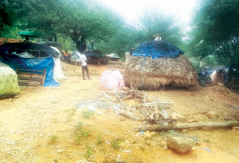 மேட்டூர் அணைக்கு நீர்வரத்து அதிகரிப்பு: கரையோர பகுதிகளில் மீன்பிடி தொழில் பாதிப்பு