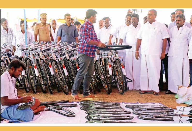 கோவையில் நடந்த துயர சம்பவம்: கல்லூரி நிர்வாக கவனக்குறைவே மாணவியின் இறப்புக்கு காரணம் அமைச்சர் ஆர்.பி.உதயகுமார் குற்றச்சாட்டு