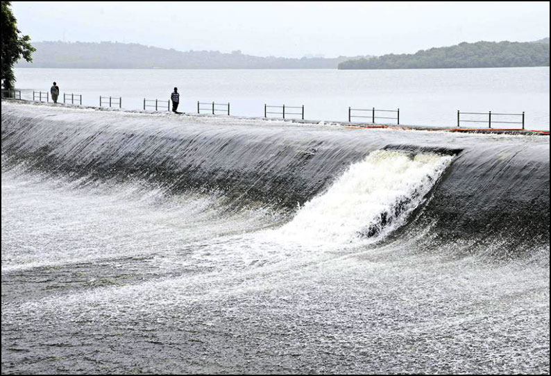 துல்சி, மோடக் சாகரை தொடர்ந்து விகார் ஏரி நிரம்பியது