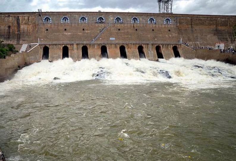 Mettur Dam's water level reached 100 feet | மேட்டூர் அணையின் நீர்மட்டம் 100  அடியை எட்டியது