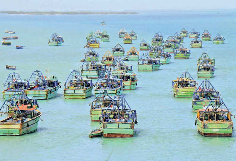 இலங்கையில் பிடிபட்ட படகுகளுக்கு ரூ.25 லட்சம் இழப்பீடு வழங்க வேண்டும், மீனவர் சங்க கூட்டத்தில் தீர்மானம்