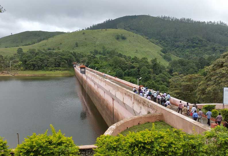 முல்லைப்பெரியாற்றில் இருந்து 18-ம் கால்வாயில் தண்ணீர் திறக்க வேண்டும்: விவசாயிகள் வலியுறுத்தல்