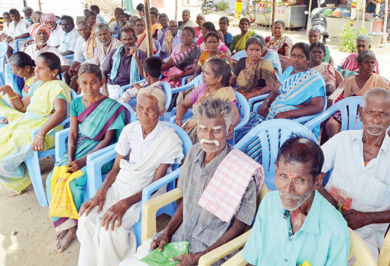 ஈரோட்டில் விவசாய தொழிலாளர்கள் தர்ணா போராட்டம்