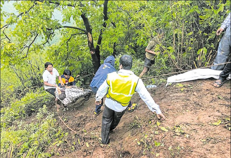 33 பேர் பலியான சுற்றுலா பஸ் விபத்தில் உயிர் தப்பியவர்கள் உருக்கம்