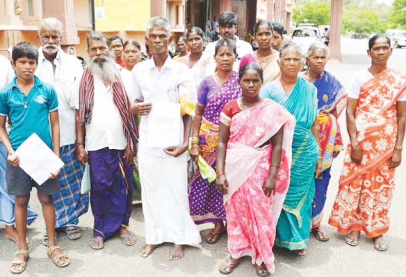 பொட்டிரெட்டிப்பட்டி, பொன்னார்குளம் பகுதிகளில் ஆக்கிரமிப்புகளை அகற்றக்கோரி கலெக்டரிடம் மனு