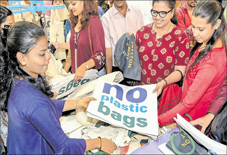 மராட்டியத்தில் பிளாஸ்டிக் பொருட்கள் தடை இன்று முதல் அமல் மீறினால் அபராதத்துடன் 3 மாதம் ஜெயில்