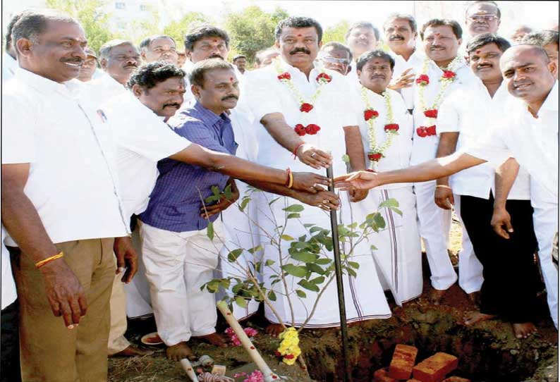 ஓசூரில் வட்டார போக்குவரத்து அலுவலக புதிய கட்டிடத்திற்கு பூமி பூஜை