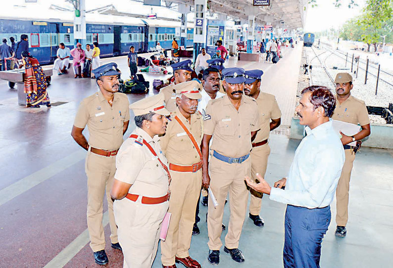 வழிதவறி வருபவர்களை அடையாளம் கண்டு போலீசில் ஒப்படைக்க பயிற்சி