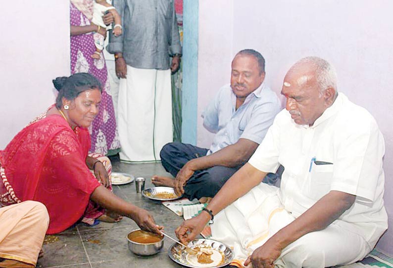 ஆய்வு நடத்திவிட்டு ஆட்டோ டிரைவர் வீட்டில் இரவு உணவு சாப்பிட்ட பொன்.ராதாகிருஷ்ணன்