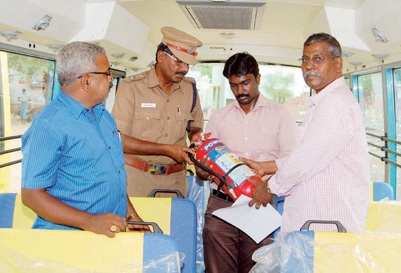 கோவில்பட்டியில் பள்ளிக்கூட வாகனங்கள் ஆய்வு