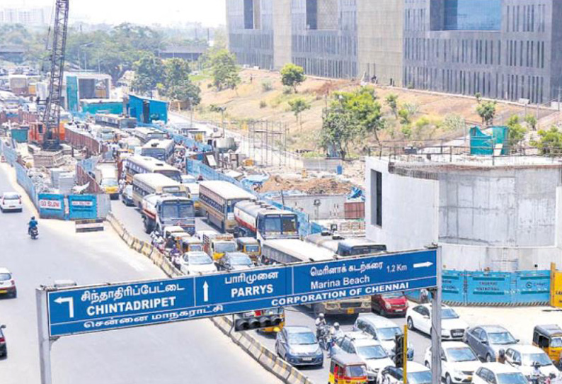 அண்ணாசாலையை கடக்க உதவும் சுரங்கப்பாதைகள் மெட்ரோ ரெயில் நிலையங்களுடன் இணைப்பு