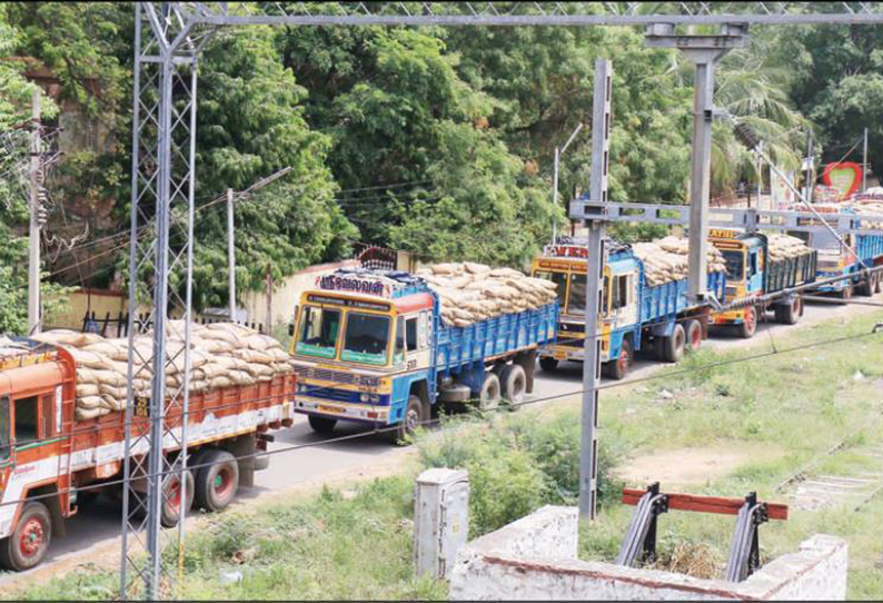 ஒடிசா மாநிலத்தில் இருந்து 2,600 டன் ரேஷன் அரிசி நெல்லை வந்தது