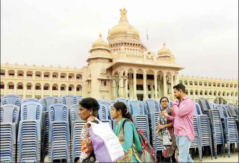 பெங்களூருவில் நாளை கோலாகல விழா: குமாரசாமி, முதல்-மந்திரியாக பதவி ஏற்கிறார்