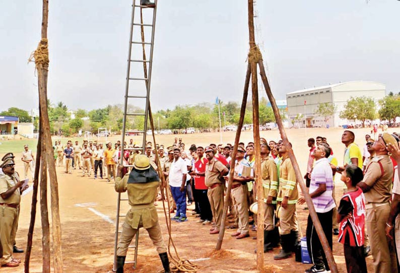 தஞ்சையில் தீயணைப்பு வீரர்களுக்கு விளையாட்டு போட்டி தொடங்கியது 300 பேர் பங்கேற்பு