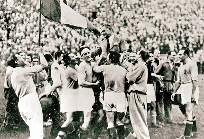 2–வது உலக கோப்பை (1934) நடத்திய நாடு– இத்தாலி, பங்கேற்ற அணிகள்–16