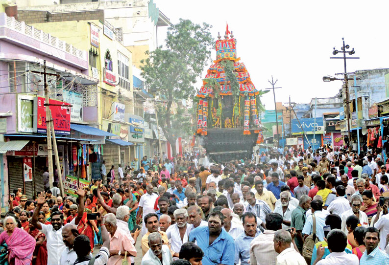 தென்காசி காசிவிசுவநாத சுவாமி கோவில் தேரோட்டம்