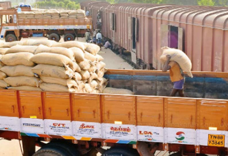 ஆந்திராவில் இருந்து குமரிக்கு 2,600 டன் பச்சரிசி மூடைகள் வந்தன