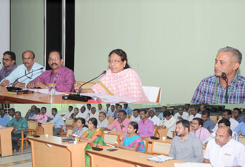 குரூப்-2 தேர்வுக்கான ஆய்வுக்கூட்டம் கலெக்டர் சாந்தா தலைமையில் நடந்தது