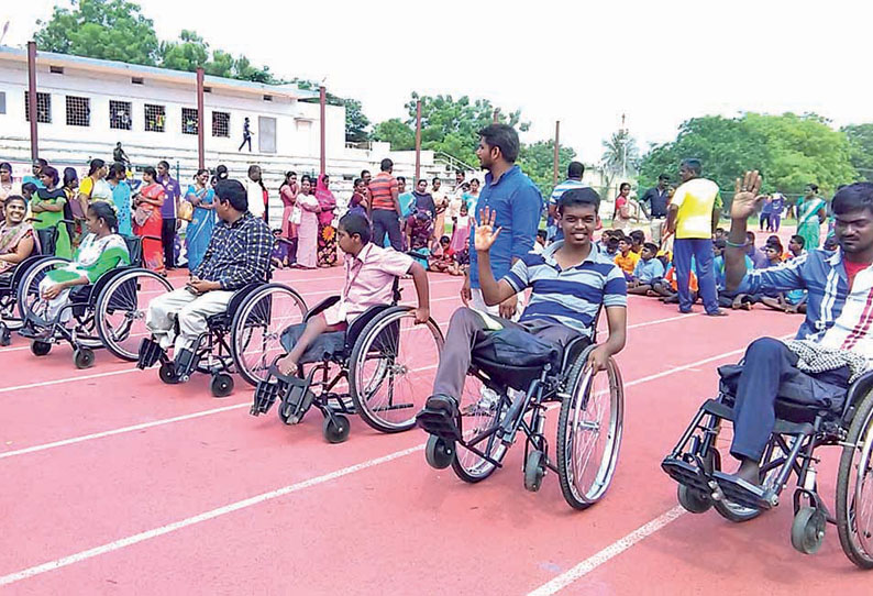 பாளையங்கோட்டையில் மாற்றுத்திறனாளிகளுக்கான விளையாட்டு போட்டி  ஏராளமானோர் பங்கேற்பு